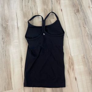 Maroon workout top - Amazon; size small; padding included!